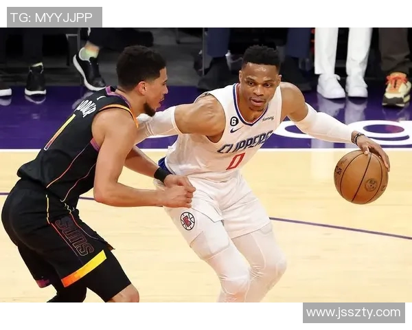 拉塞尔威斯布鲁克的篮球传奇之路与个人成长故事解析